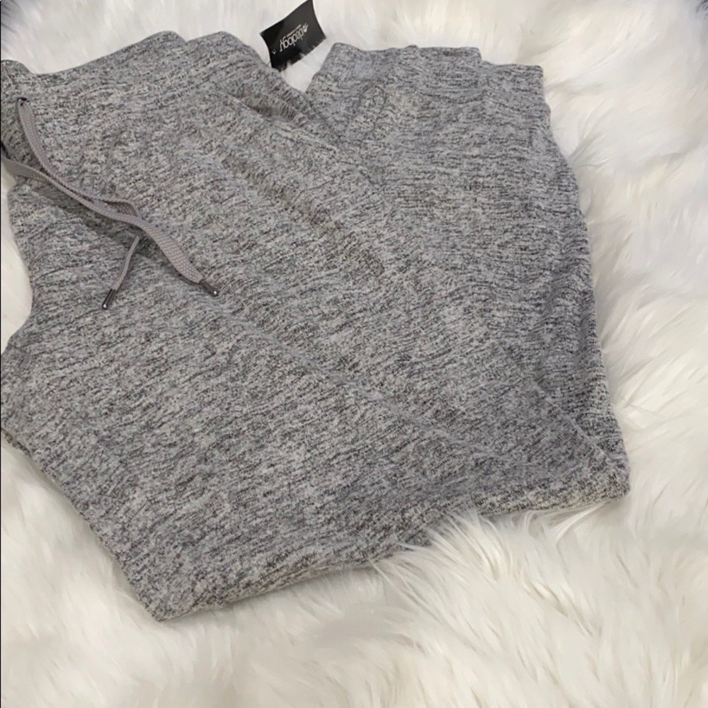 Ideology
Mushy-Knit Joggers - Picture 3 of 5